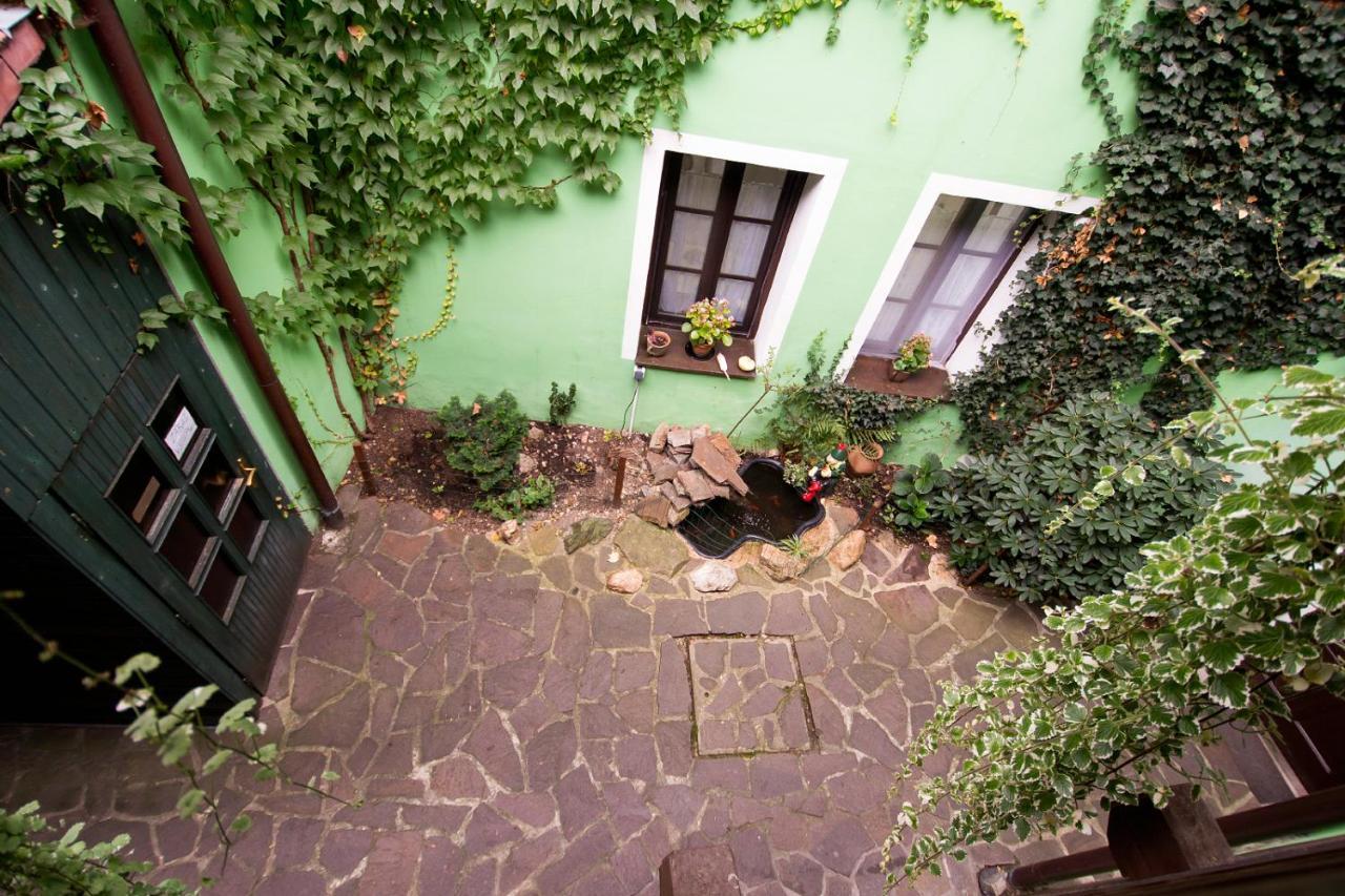 Rodinny Hotel Myslivna Třeboň Exterior foto